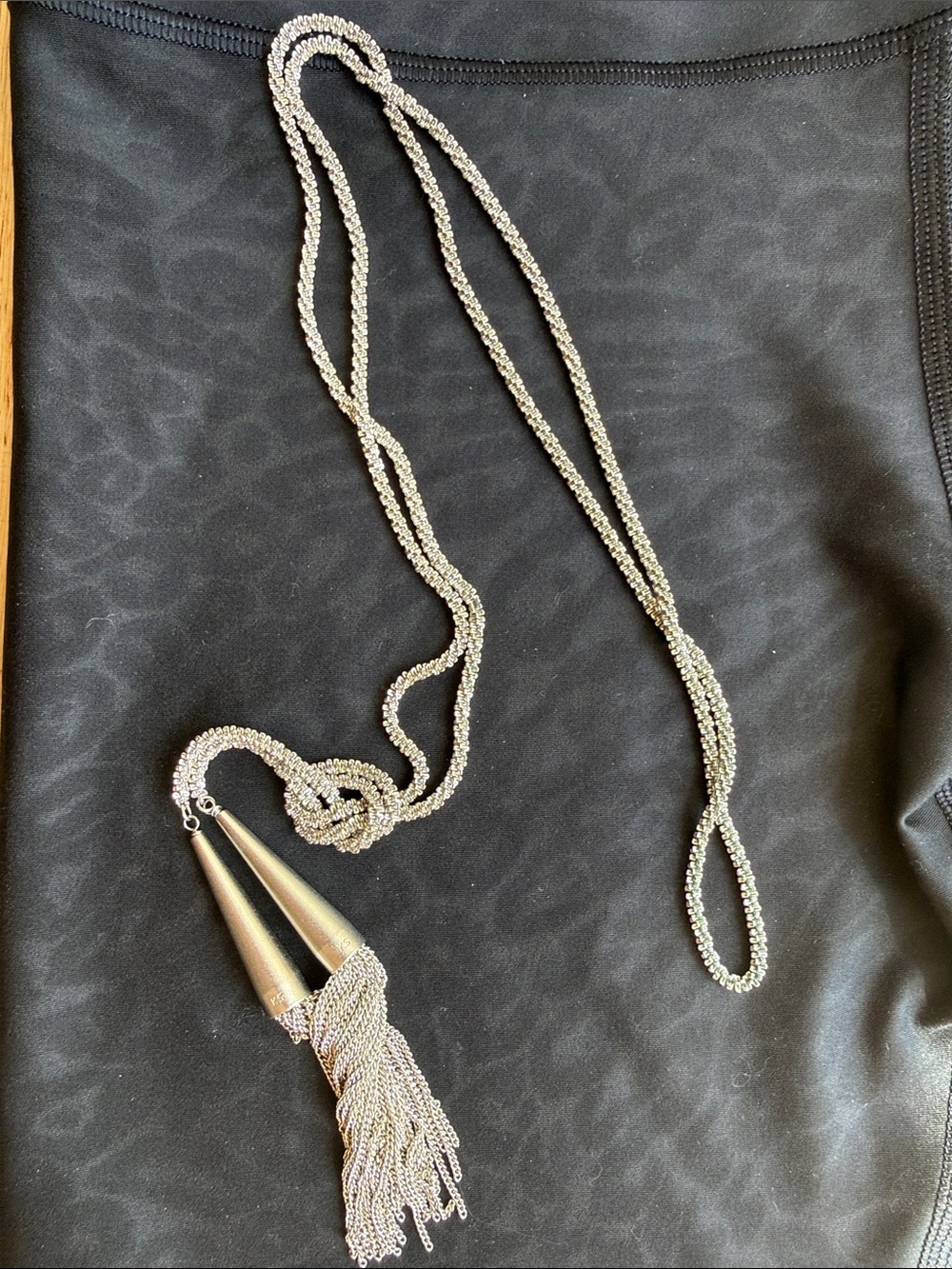 Kendra Scott Phara Tassel Lariat
Necklace